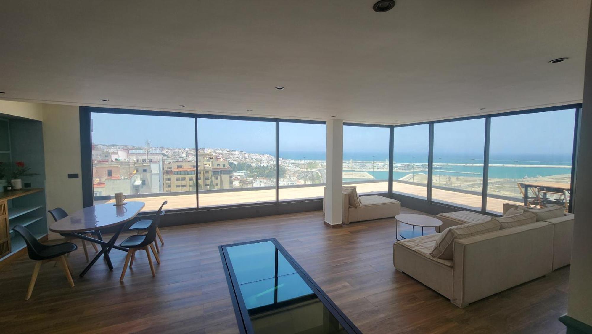 Appartement Magnifique Penthouse 160m2 Terrasse 90m2 Vue Tanger