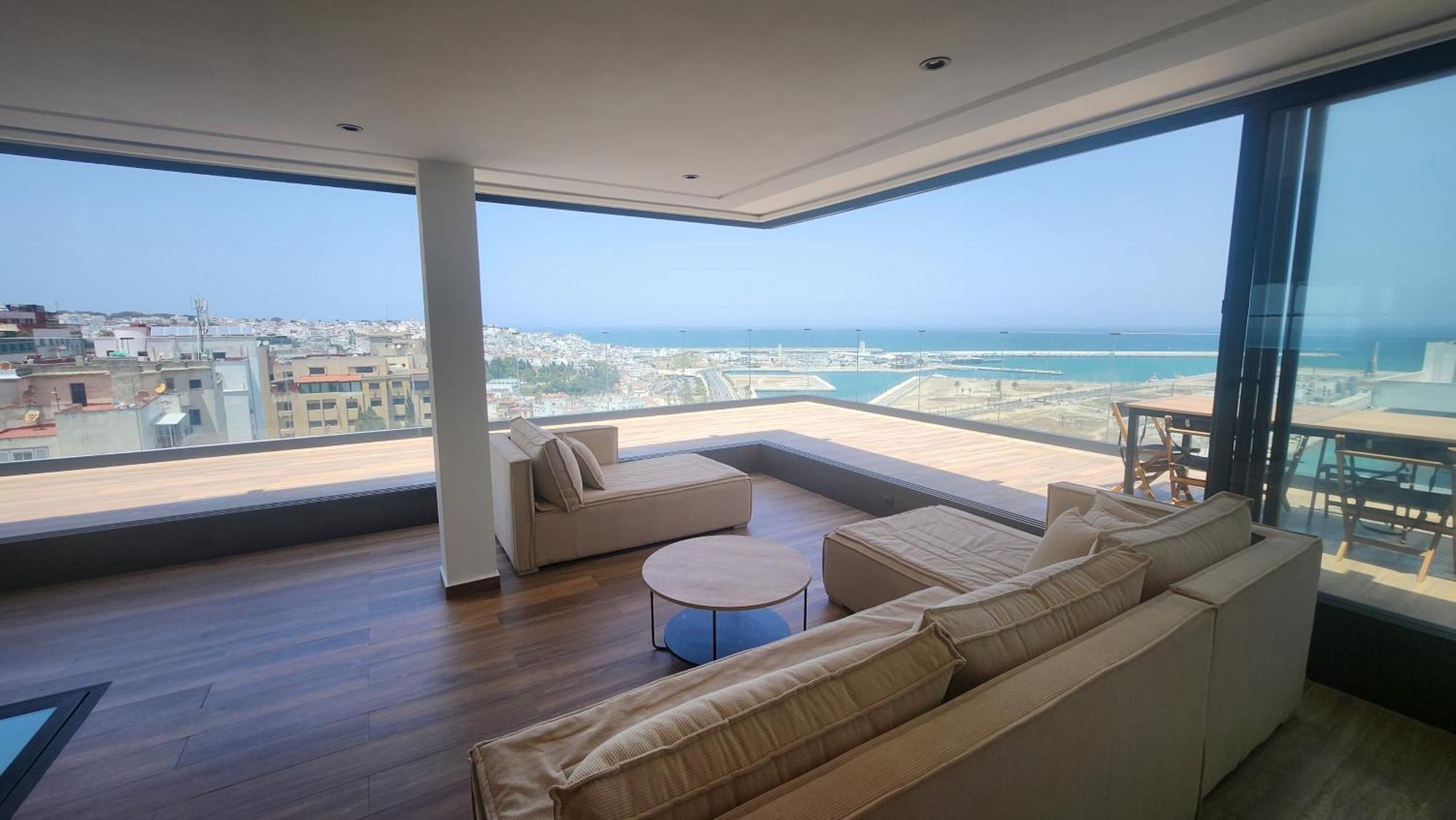 Magnifique Penthouse 160m2 Terrasse 90m2 Vue Tanger
