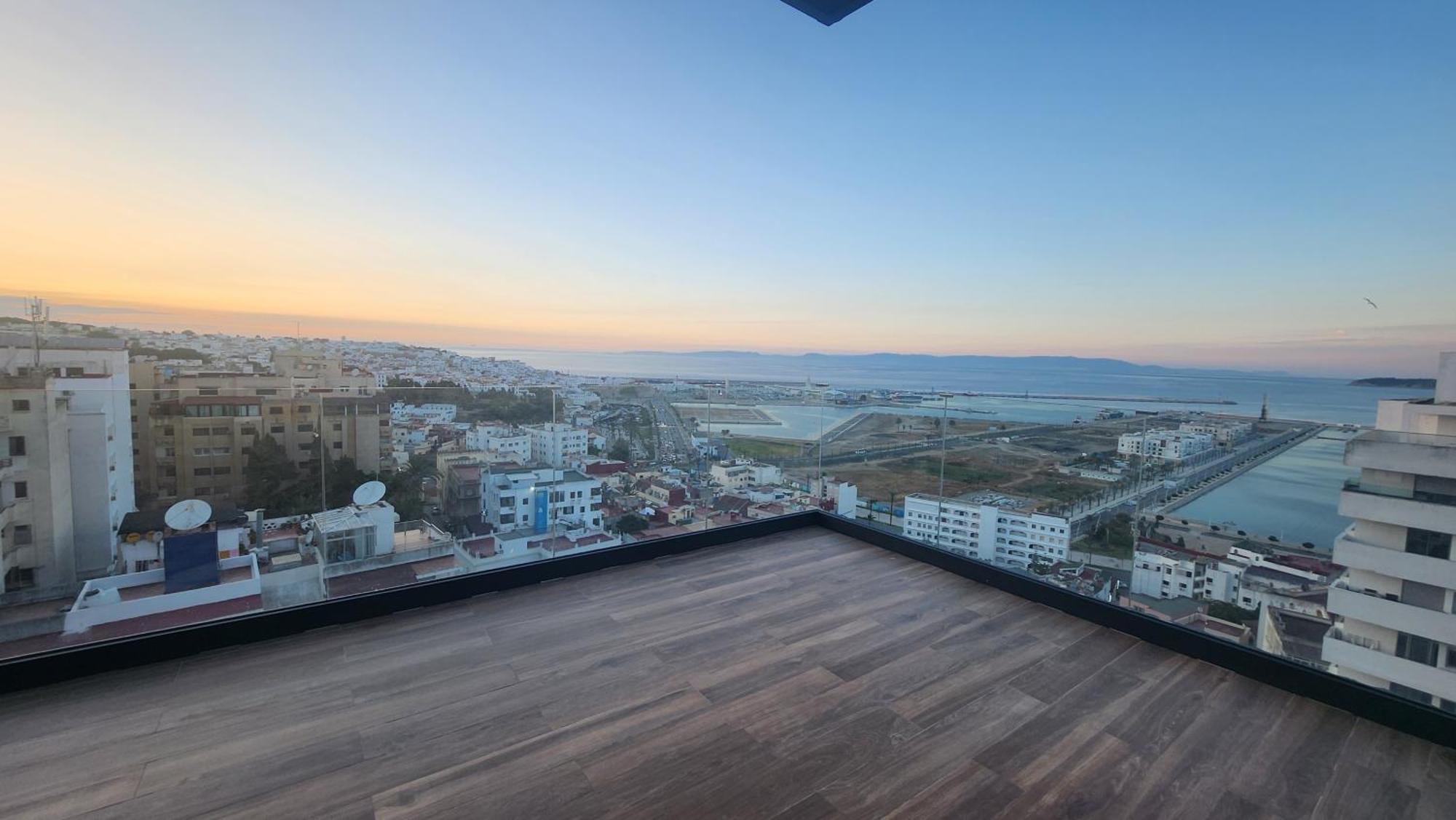 Magnifique Penthouse 160m2 Terrasse 90m2 Vue Appartement